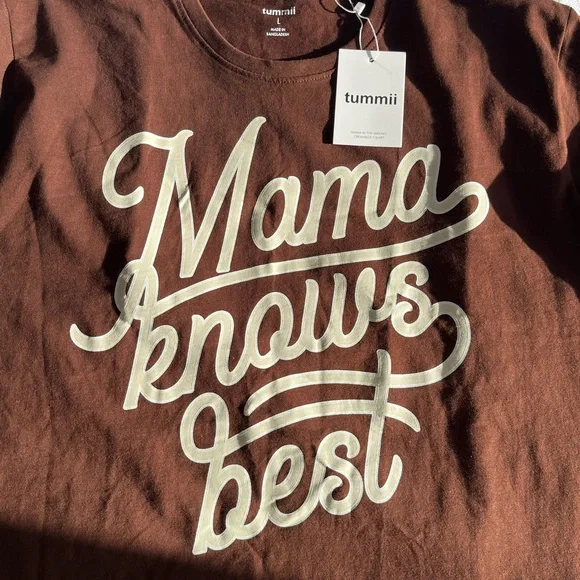 Tummii “Mama Knows Best” Graphic T-Shirt Trendy Casual Chocolate Brown Size L - Picture 4 of 11